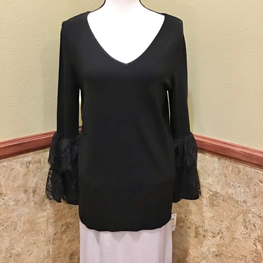 Thalia Sodi NWT Puebla Lace Bell Sleeve Sweater Top V-Neck Women’s Black Medium